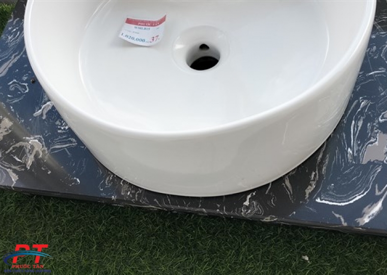 Chân đá 30cm (70x49) màu đen