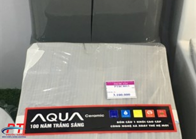 Bồn cầu xám sọc đen