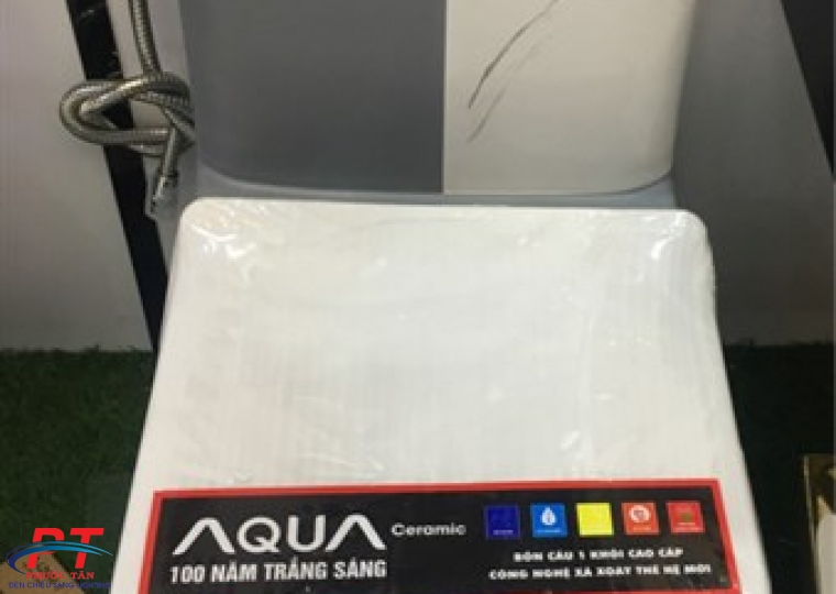 Bồn cầu xám sọc trắng