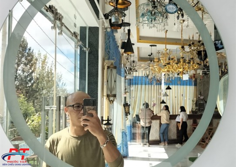 Gương Tròn D70 cảm ứng + sấy chống mờ